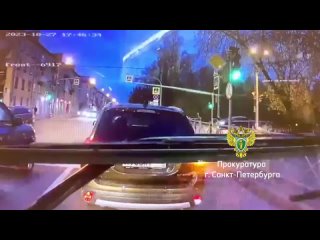 Водитель автобуса, 49-летний мужчина, предстанет перед судом за травму пожилой пассажирки.  Прокуратура Красносельского... (видео)