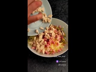 Горячий ролл сэндвич в лаваше🤤🤤🤤🤤🤤  ✅Лаваш тонкий - 1 шт ✅Куриное филе отварное - 60 гр  ✅Ветчина - 50 гр ✅Сыр... (видео)