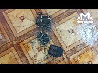 У школьника в Донецке на уроке загорелся телефон.   На уроке литературы шестиклассник решил разобрать свой смартфон. Во... (видео)