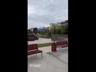 С видом на порт и самолеты ✈️   Мало кто знает, но в Сириусе уже не первый год открыто место для просмотра за... (видео)