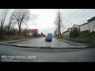 В городе Мурино произошла битва с доставщиком. (видео)