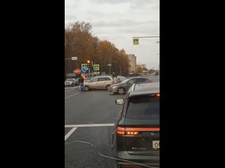 Может просто кто-то в телефон провтыкал? - Денис Полубояров