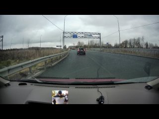 Ехал никого не трогал 😐  Слепая зона, помеха справа 😃  Все аргументы были использованы 🤦♂😂🤷♂ Вчерашнее ДТП на... (видео)