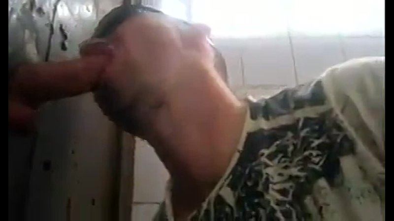 gay gloryhole milking