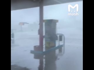 Ураган "Мелисса" обрушился на Ямайку. Более 50 тысяч людей остались без света. На данный момент трое погибших.  Под... (видео)