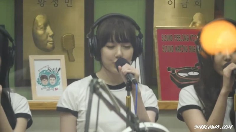 150116 GFriend singing 'Glass Bead' live! Yerin Focus  @ Kiss The Radio