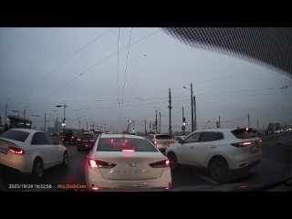 Ни когда ни кого не пропускайте там где это не положено, особенно не пропускайте если чОрт нарушает, если он вас... - Валентин Владимирович