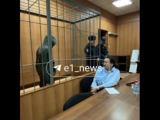 Сегодня изберут меру пресечения водителю, который сбил девочек в Ревде.  Напомним, трагедия произошла вечером 27... (видео)