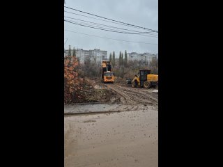 От подписчика:  «Большая проблема на улице Яблоневая. Положили долгожданный новый асфальт, но происходит незаконная... (видео)