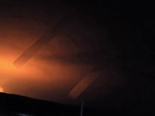 А полное видео есть , а то я очень переживаю , вдруг какой нибудь шахед не попал . - Михаил Колесников