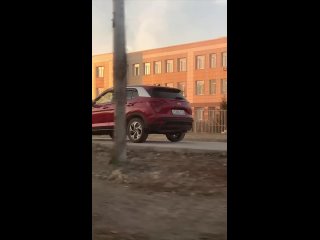 Женщину оштрафовали за езду по тротуару в Новосибирске  В Новосибирске водителя оштрафовали за движение по тротуару на... (видео)
