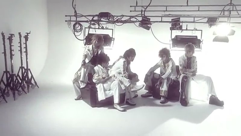 Alice Nine Gin no tsuki, kuroi