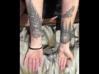 Жительницу Эльмаша арестовали за неонацистскую символику.  Во время обыска у 45-летней женщины изъяли флаг Украины, а... (видео)