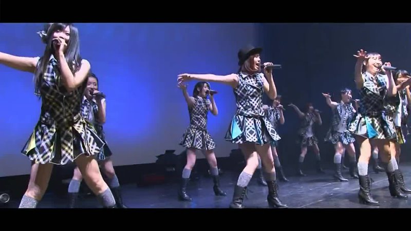 AKB48 - Ponytail to Shushu (AKB48 in Moskow)