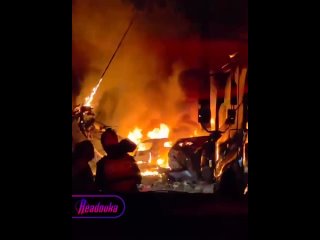 Иран нанес удар ракетами по заводу оружейной израильской компании Rafael    Иран нанес ракетный удар по аэропорту... (видео)