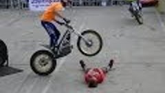 Insane Trials Motorcycle Stunts