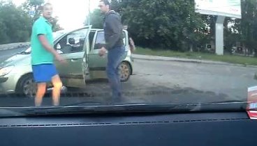 Авария на улице Должанской в Нижнем Новгороде