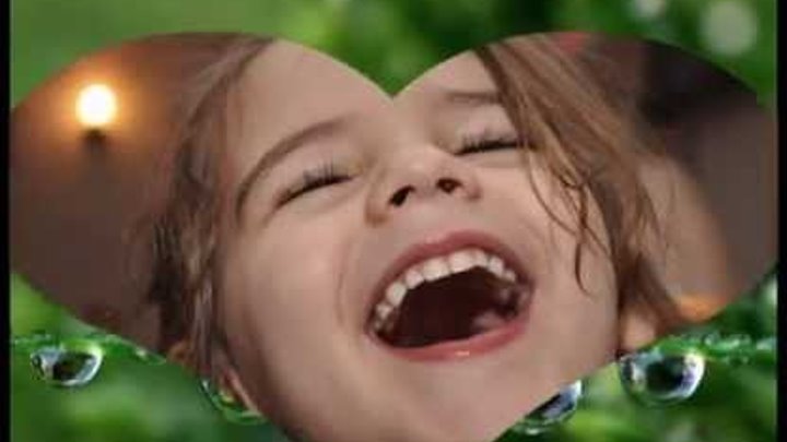 Включи видео песня улыбка. Песня от улыбки текст. Стих от улыбки станет всем светлей. Включи видео песня улыбка. Включи видео песня улыбка.