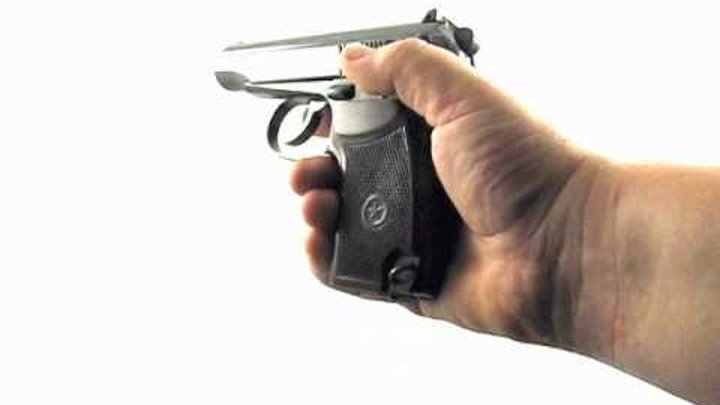 пм затвор вид сзади. смена магазина пм. пм пистолет магазин. стреляющая пуля пистолет макарова. рукоятка для пм с кнопкой сброса магазина.