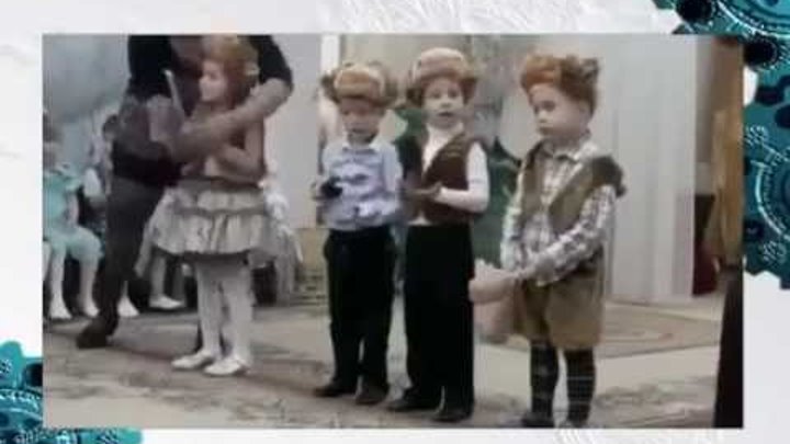 Новогодний утренник. Снеговик танцует в детском саду на утреннике. Приколы про выпускной в детском саду. Смешные видео детский сад. Утренник в садике.