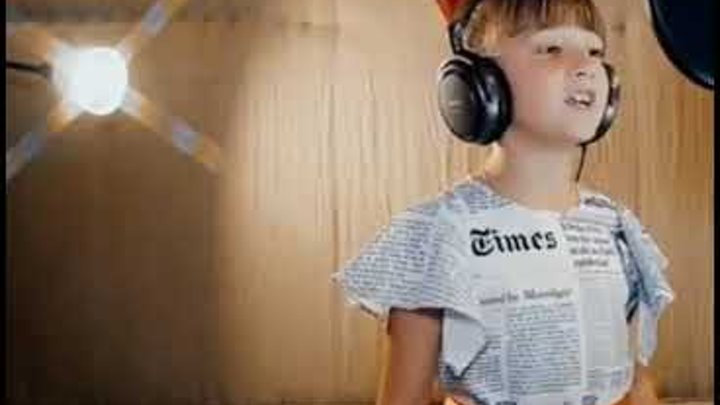 Песня девочки видео. Синеокая девочка россия. Поет вика старикова. Песня девочки видео. Девочка поет.