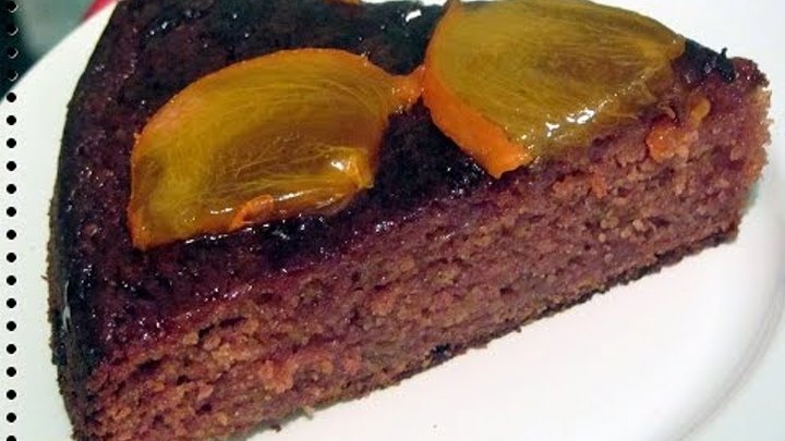 Пирог с хурмой и орехами