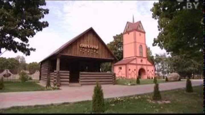 Дукора агроусадьба перевернутый дом. Дукорский маёнтак. Дом перевёртыш под минском. Перевернутый дом минск. Дукоры экскурсия.