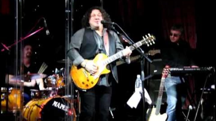 черно белые полосы саруханов. игорь саруханов - черные, белые полосы. черно белые полосы саруханов. игорь саруханов cd. игорь саруханов фото.