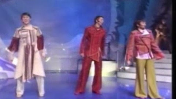 Садко под окном широким. Родные напевы, волгоград, нина елизарова. Группа садко - под окном черемуха. Под окном высоким вишня белоснежная цветет. Под окном широким под окном высоким вишня белоснежная цветет.