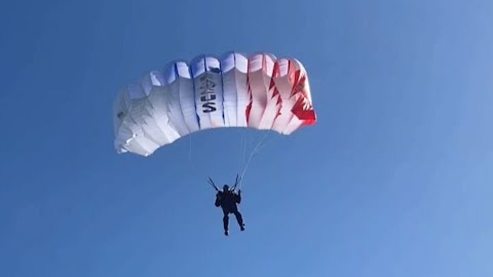 Прыжки с парашютом Сургут