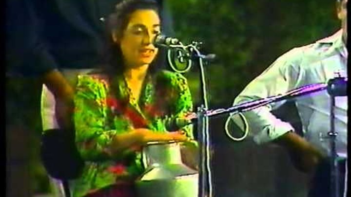 Венгерские цыгане песни. Венгерские цыгане. Мадьяры цыгане. Венгерские цыгане песни. Венгерская цыганка.