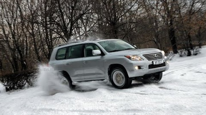Машина в Снежном лесу Лексус 750
