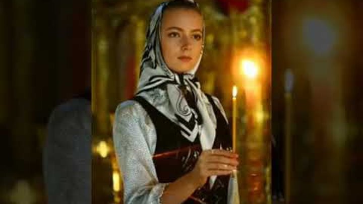 В церковь я зайду стих. Песню старый храм я медленно вхожу. Монах молится в храме. Песню старый храм я медленно вхожу. Черные ризы тихое пенье ласковый отблеск алых лампад.