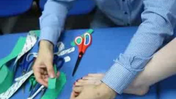 тейпирование вальгусной деформации большого пальца. тейпирование вальгусной деформации большого пальца. тейпирование при вальгусной деформации стопы. тейпирование халиус вальгус. хальгус вальгус тейпирование.