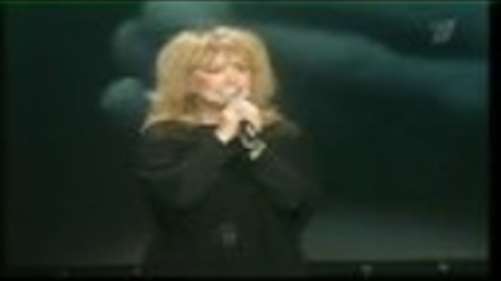 Пугачева 2000 год. Пугачева 2000 год. Пугачева зимняя ночь песня. Мы в этой только гости пугачева. Мы в этой только гости пугачева.