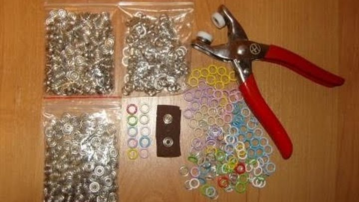 Заклепки для одежды. Технология клепания заклепок клепка металла склепывание. Приспособление для установки кнопок своими руками. Кнопки для куртки. Заклепки для одежды.