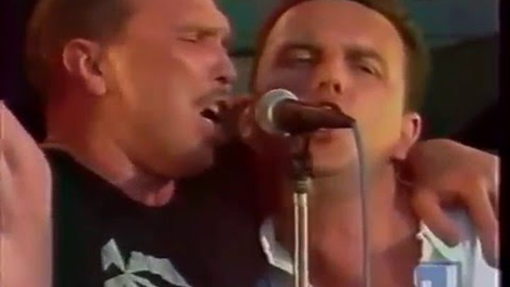 Поплачь о нем пока он живой чайф. Песни чайф поплачь о нем. Чайф внеплановый концерт. Чайф поплачь. Песни чайф поплачь о нем.