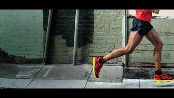 бегуны в парке. тренировка бег. пробежка разбор. пробежка разбор. бежит разбор слова по составу.