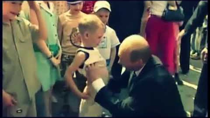 целовать мальчика в живот. целовать мальчика в живот. мальчики путина. путен целуетмальчика вживот. путя целует мальчика в живот.