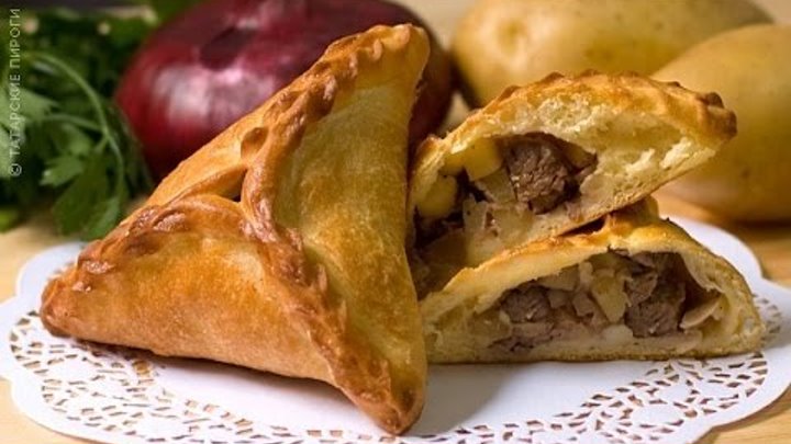 Өчпочмак рецепты с фаршем. Треугольники с мясом по татарски. Эчпочмаки татарские треугольники. Треугольник эчпочмак. Өчпочмак рецепты с фаршем.