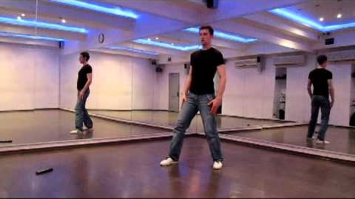 учиться танцевать дома видео. зумба групповые занятия. уроки танца шафл для новичков. занятия по танцам для женщин. танцы zumba fitness.