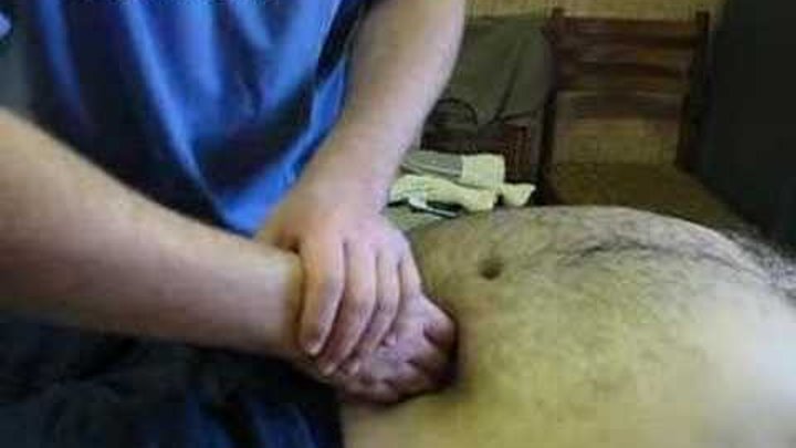 Колон массаж. Колон массаж точки 5. Самомассаж при запоре у взрослого. Точки колон массажа. Массаж для детей с лишним весом.