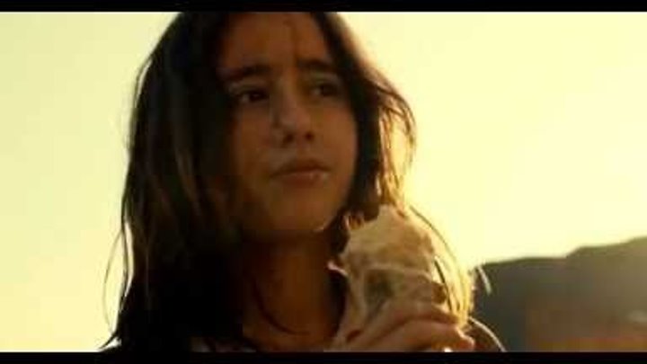 Ализе концерт alizee en concert. Испанская мелодия. 10 известных хитов на испанском языке. Селена гомес пела на испанском?. Испанец поет на море клип.