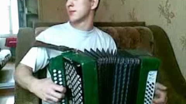 Как играет гармошка видео. Играть цыганочку на гармошке. Азы на гармошке. Гармонь игрушка. Двухрядная гармонь.