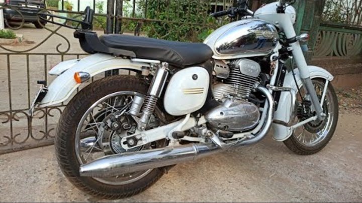 Jawa 300 Classic