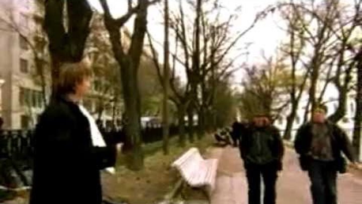 Сукачев полюби меня клип. G. Полюби меня сукачев. Сукачев полюби меня клип. Гарик сукачев 2023.