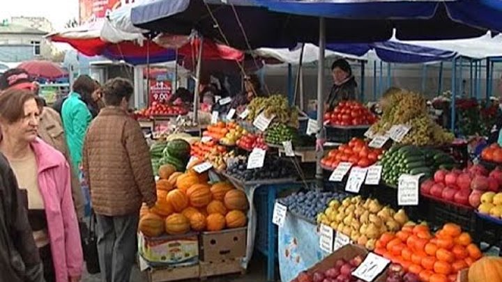Курск центральный рынок парковка. Ярмарка на центральном рынке курск. Центральный рынок. Олимпийский курск центральный рынок. Тц северный курск.