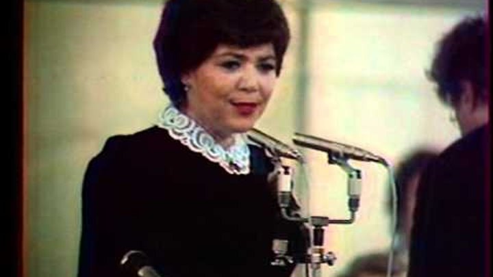 Слушать песни нежность. Майя кристалинская молодая. Майя кристалинская. Майя кристалинская нежность. Слушать песни нежность.