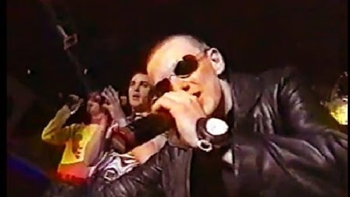 Иванушки золотые облака 2002 international. Иванушки international девчонка-девчоночка. Иванушки international тучи муз тв. Песня иванушек девчонка. Иванушки international фабрика.