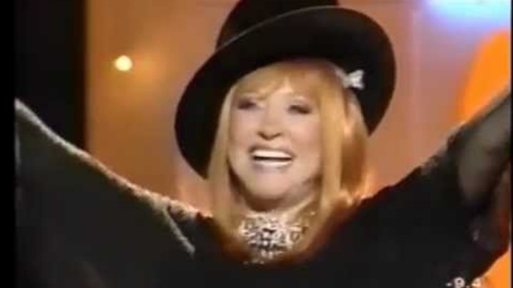 алла пугачёва и киркоров холодно. пугачева холодно. холодно пугачева киркоров. пугачева холодно. пугачева на концерте зацепина.